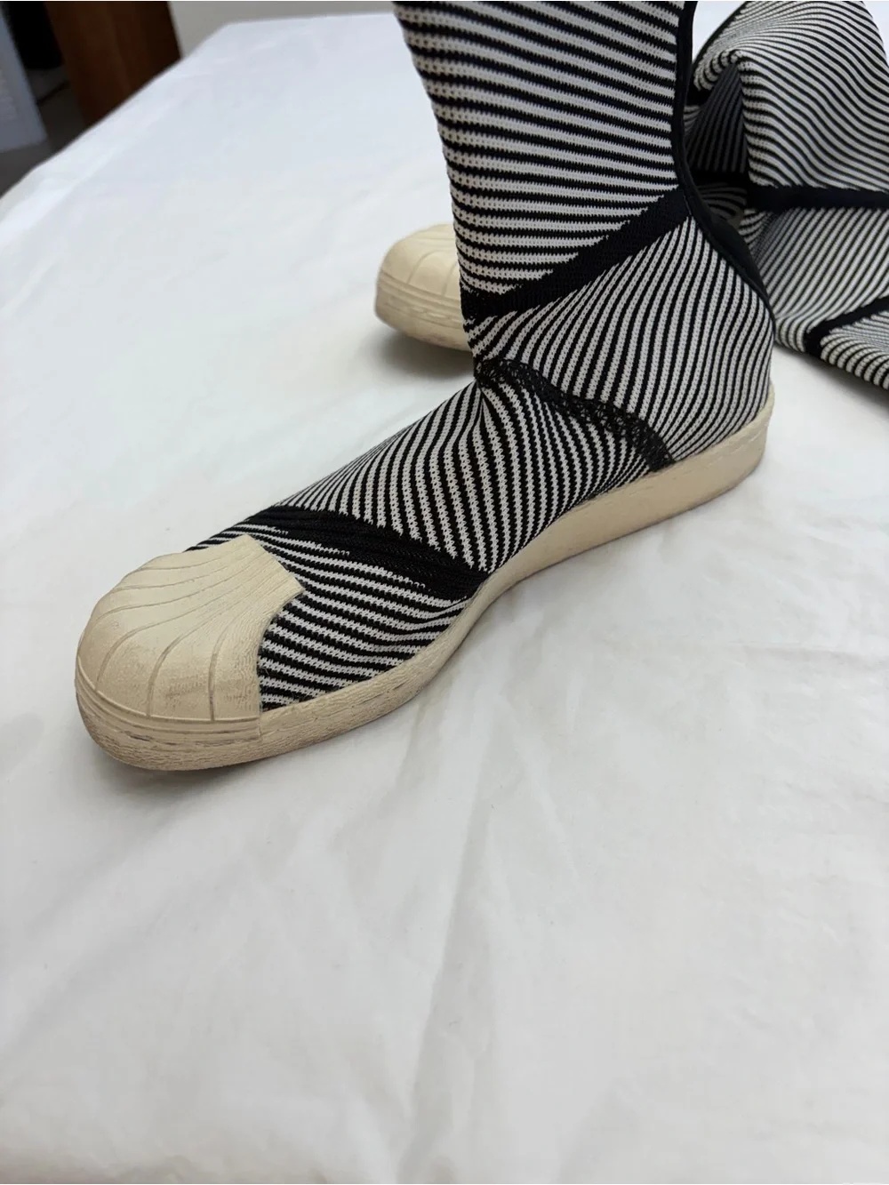 adidas eye catching